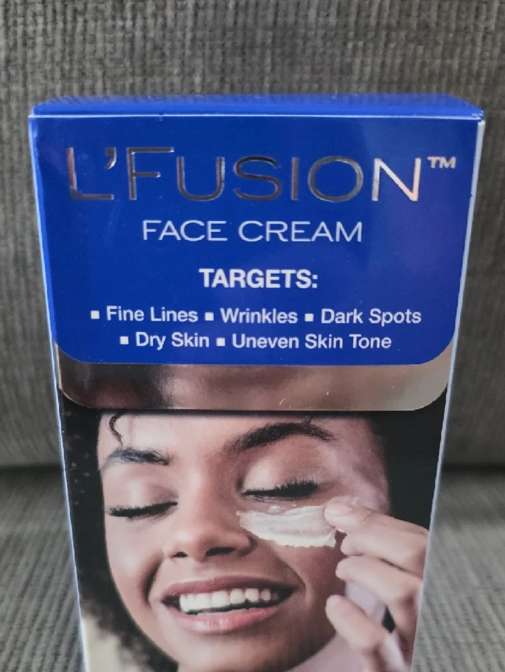 L'Fusion Hyaluronic + Vitamin C Hydrate & Brighten‎ Cream, New, 1.7oz.
